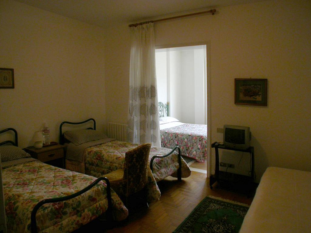 B&B Al Giardino Lecce Ruang foto